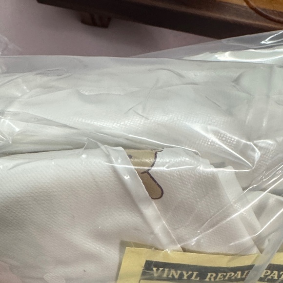 Inflatable Baby Seat with Accessories - Picture 2 of 4